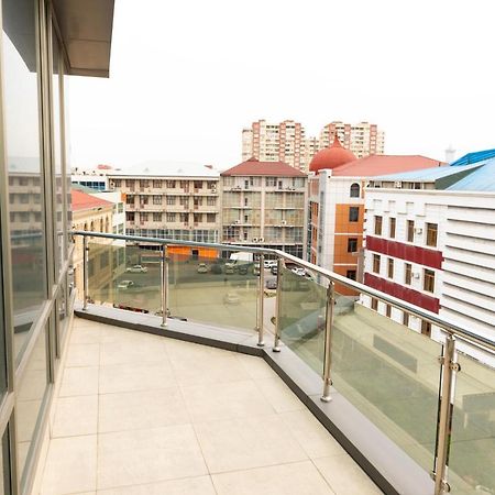 West Shine Hotel Baky Esterno foto