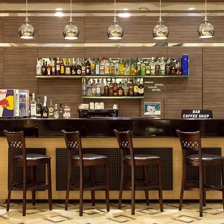 West Shine Hotel Baky Esterno foto