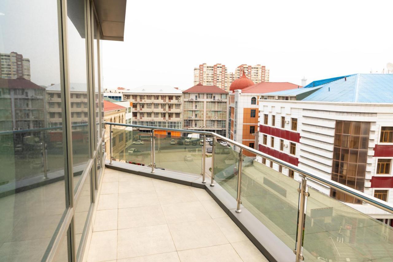 West Shine Hotel Baky Esterno foto