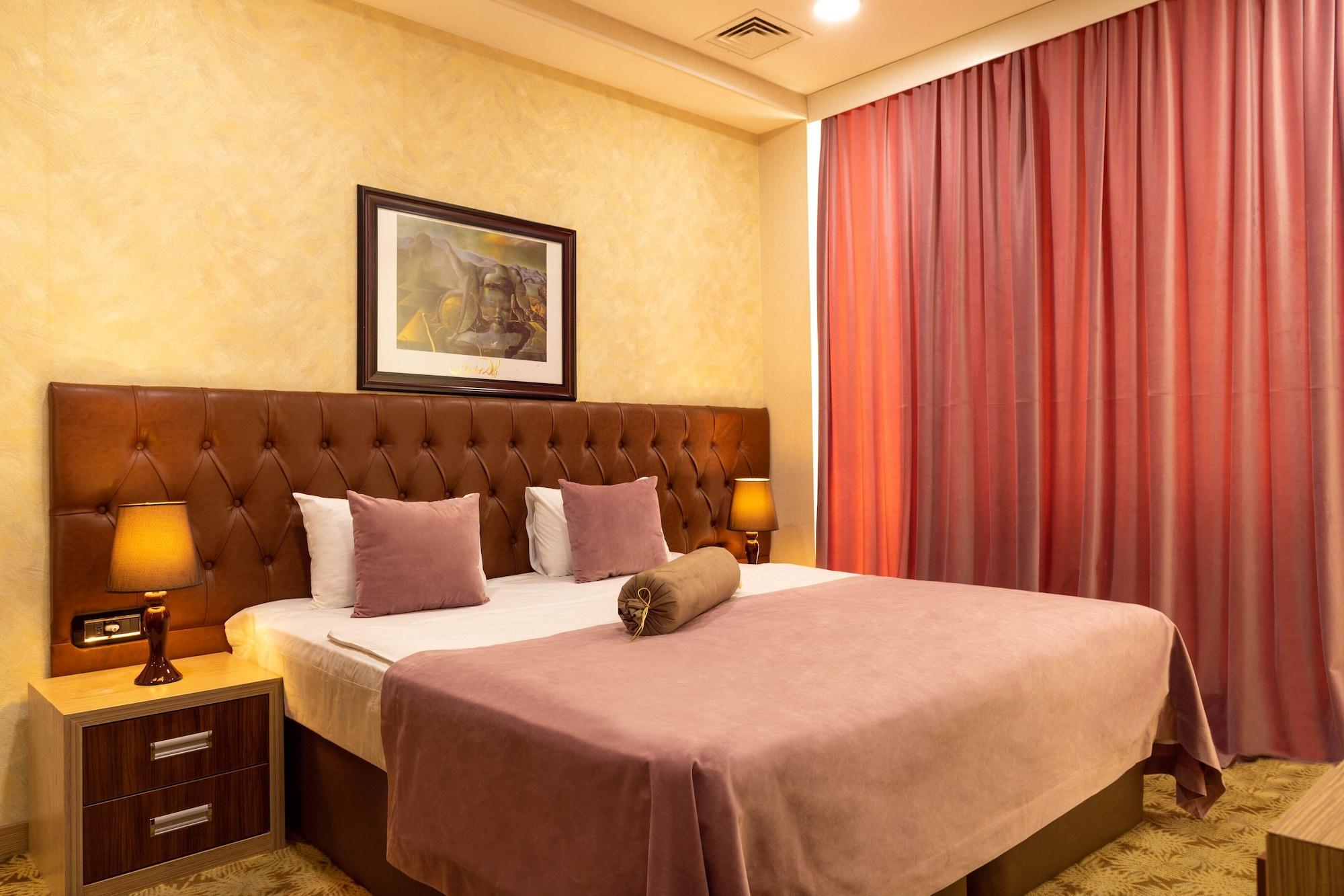 West Shine Hotel Baky Esterno foto
