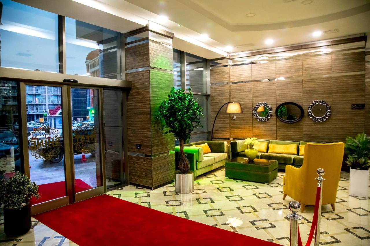 West Shine Hotel Baky Esterno foto