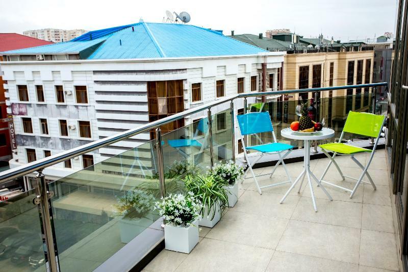 West Shine Hotel Baky Esterno foto