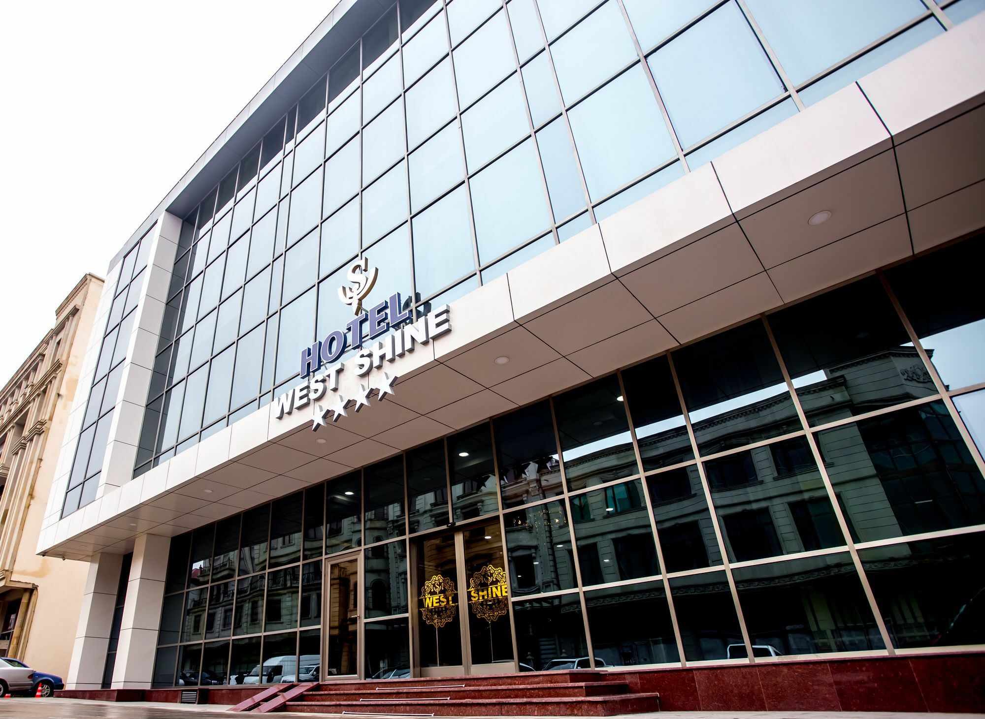 West Shine Hotel Baky Esterno foto