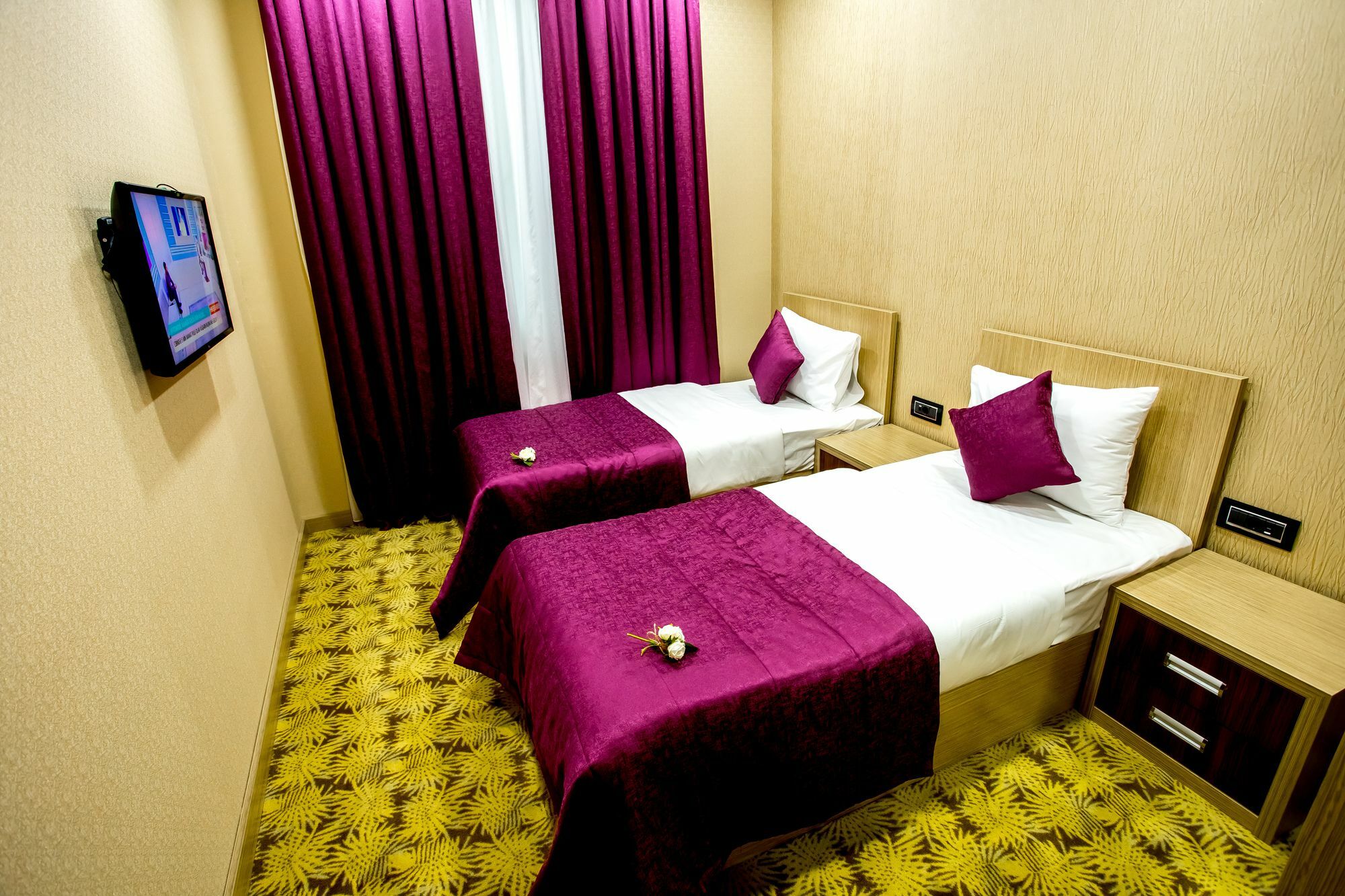 West Shine Hotel Baky Esterno foto